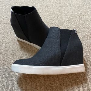 Coconuts black wedge shoes